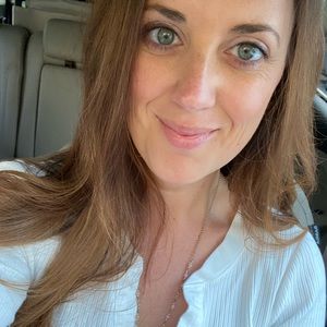 Meet your Posher, Alissa